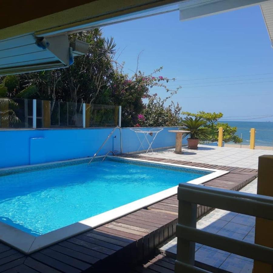Mansao Ouro Verde Vlc Frente Para O Mar Com Piscina Piçarras エクステリア 写真